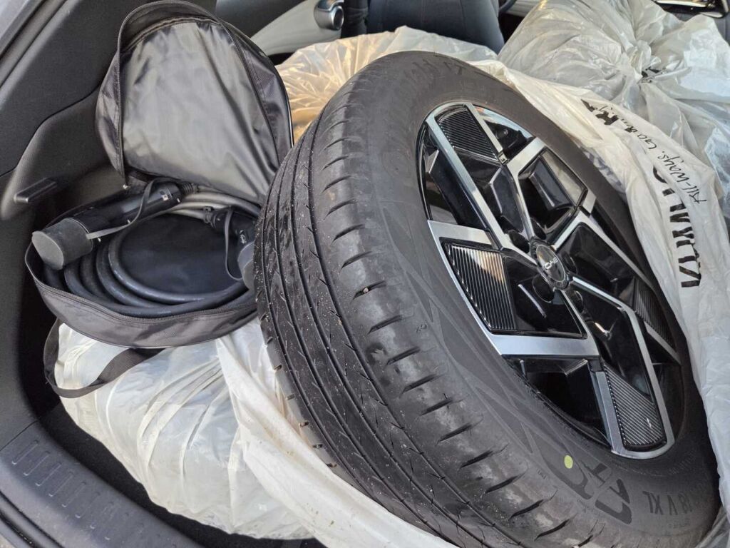 Byd Atto 3 2023 Harmaa