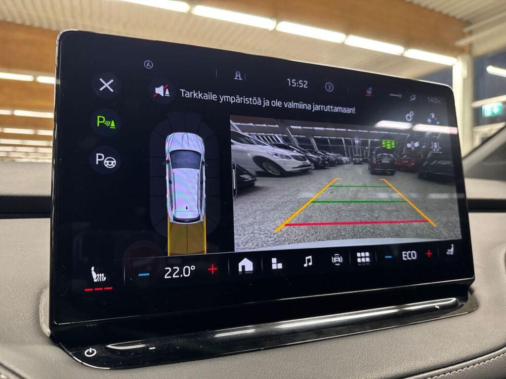 Skoda Enyaq 2022 Valkoinen