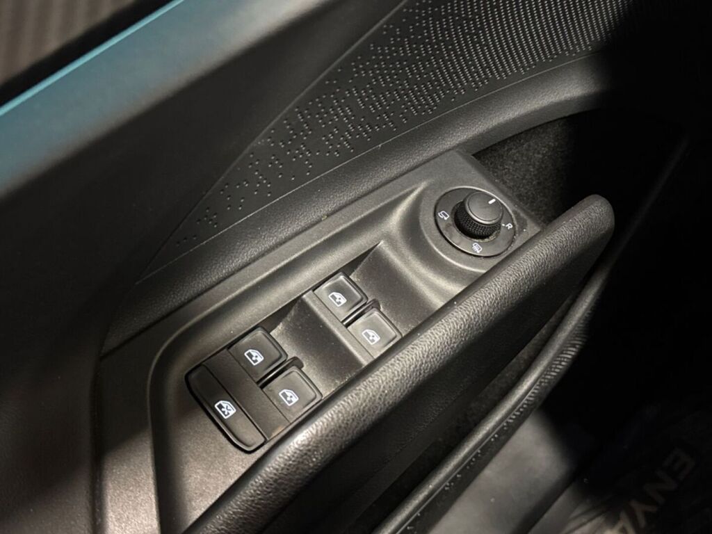 Skoda Enyaq 2022 Valkoinen