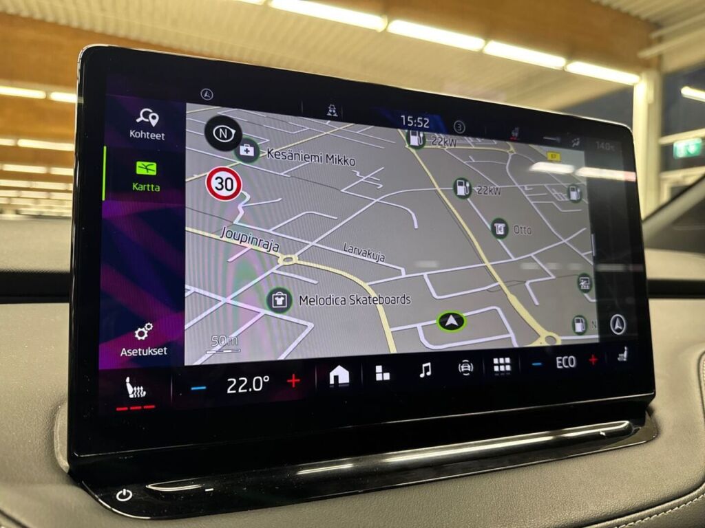 Skoda Enyaq 2022 Valkoinen