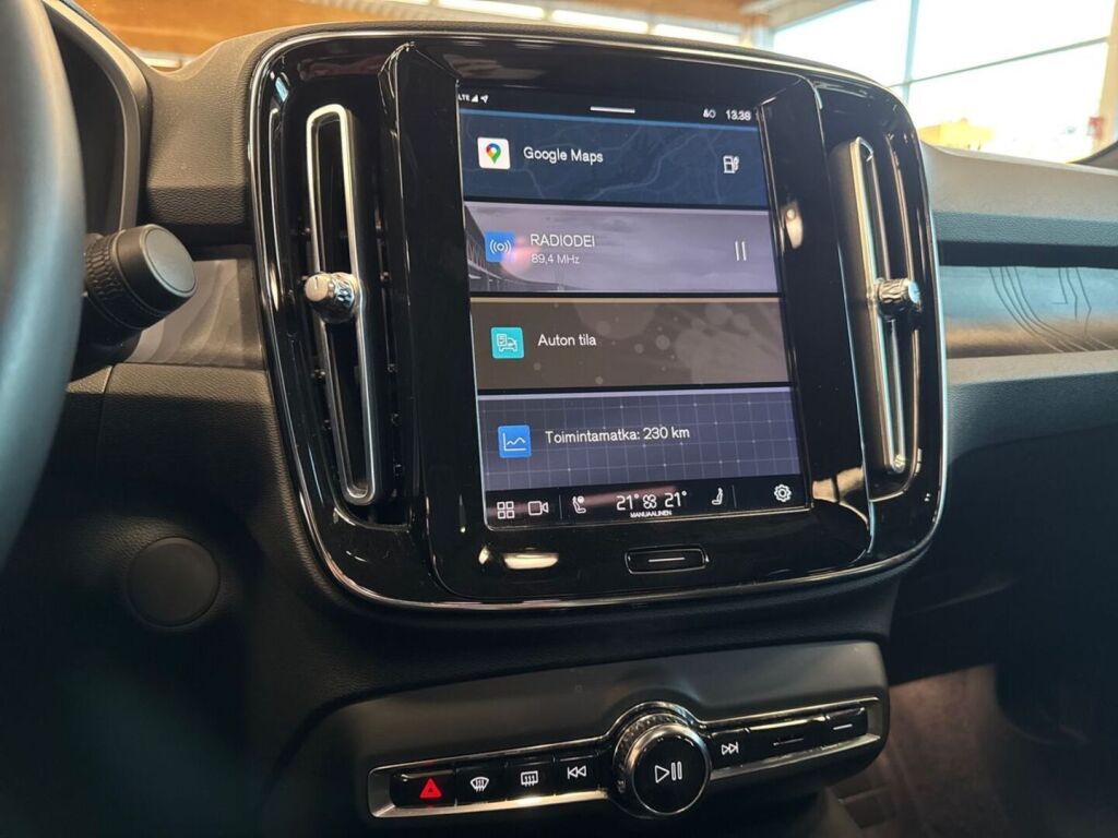 Volvo C40 2023 Vihreä