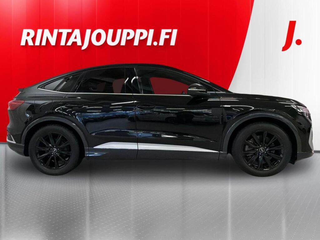 Audi Q4 e-tron 2022 Musta
