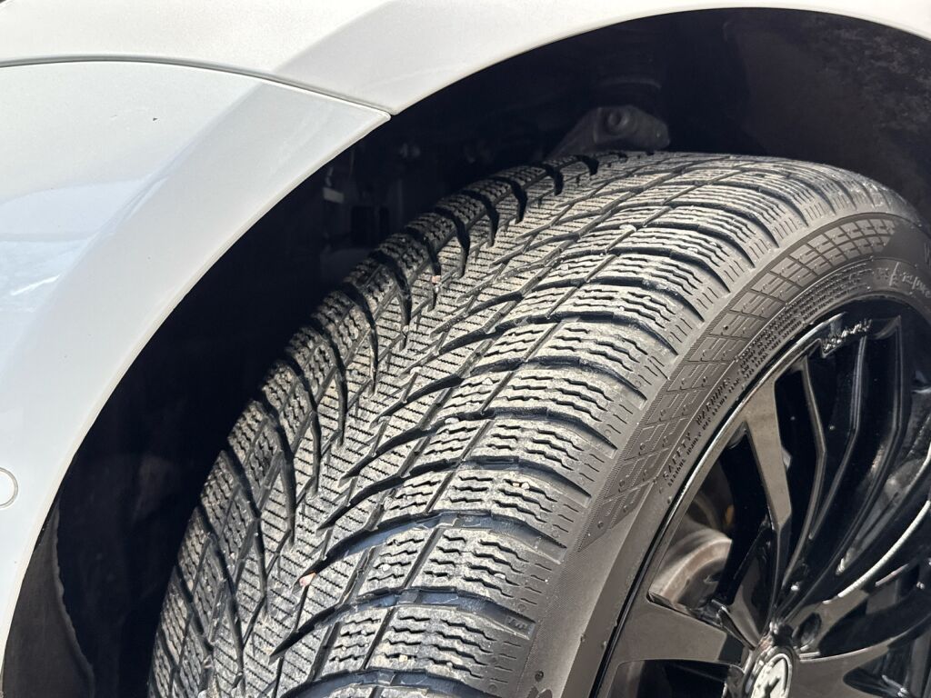 Tesla Model 3 2021 Valkoinen