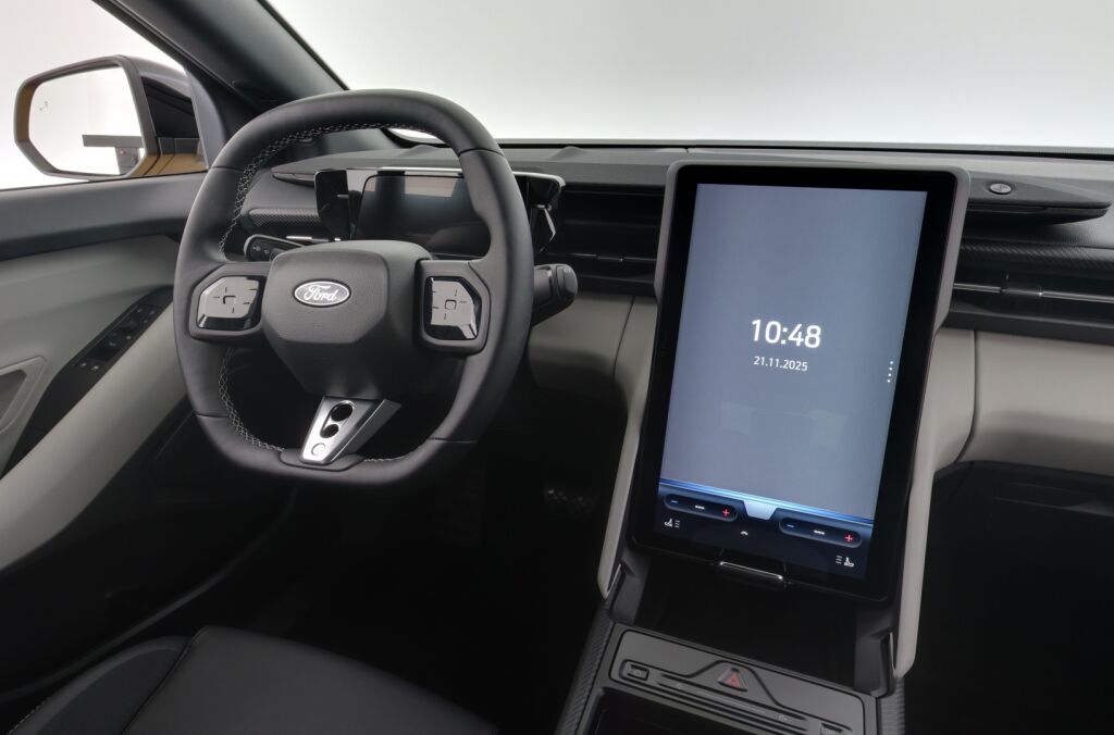 Ford Capri 2025 Keltainen