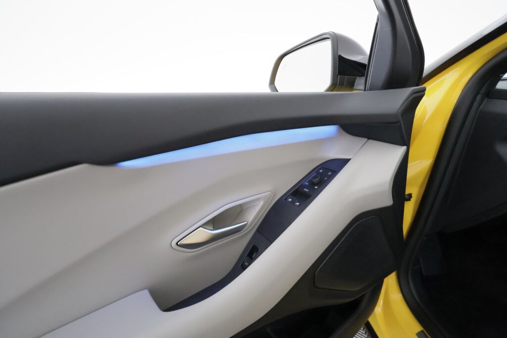 Ford Capri 2025 Keltainen