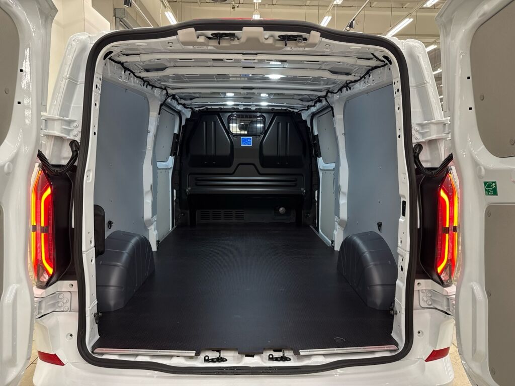 Ford Transit Custom 2025 Valkoinen