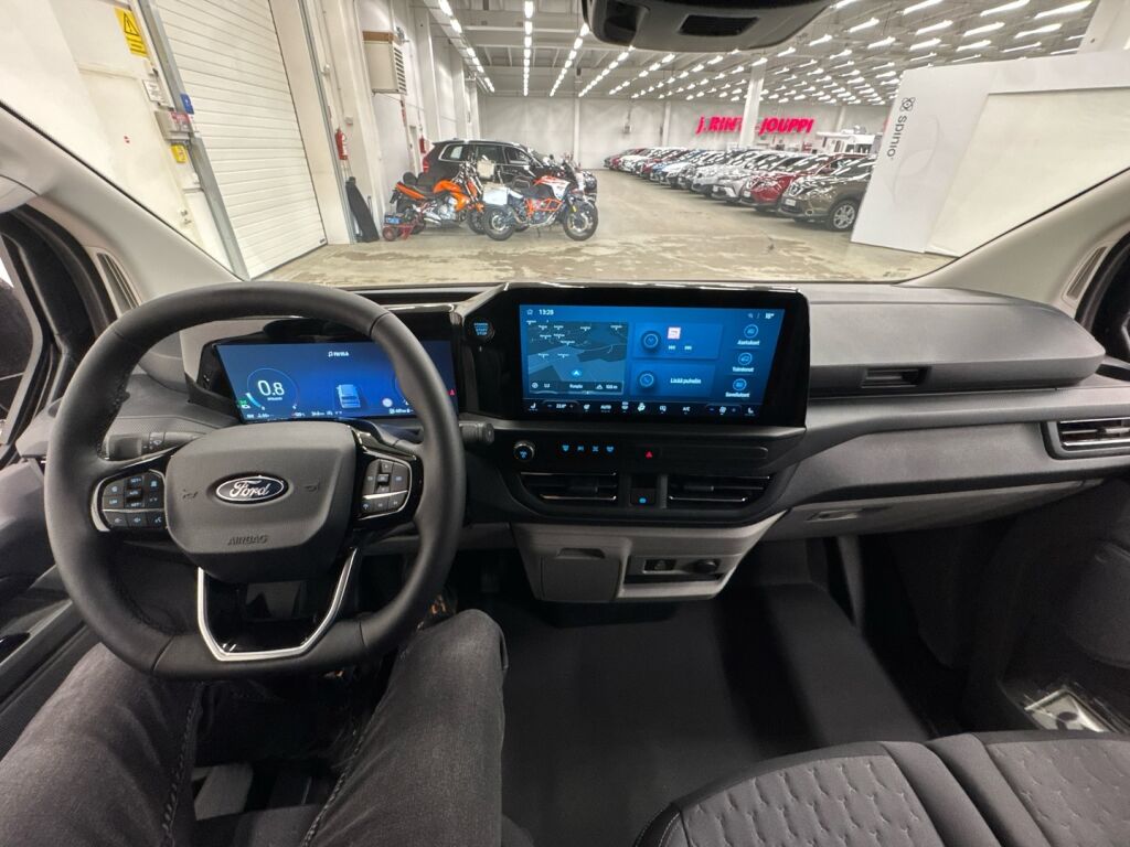 Ford Transit Custom 2026 Musta