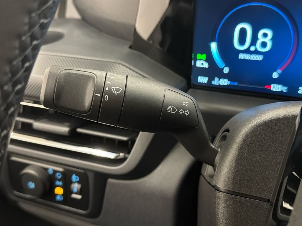 Ford Transit Custom 2026 Musta