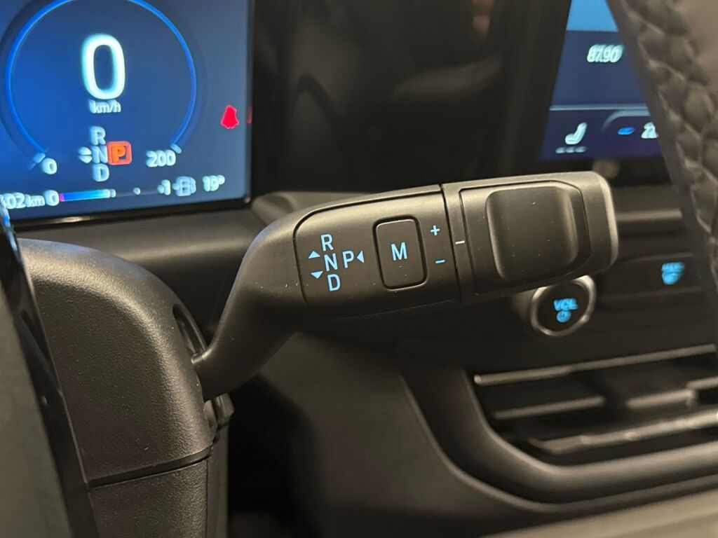 Ford Transit Custom 2026 Musta