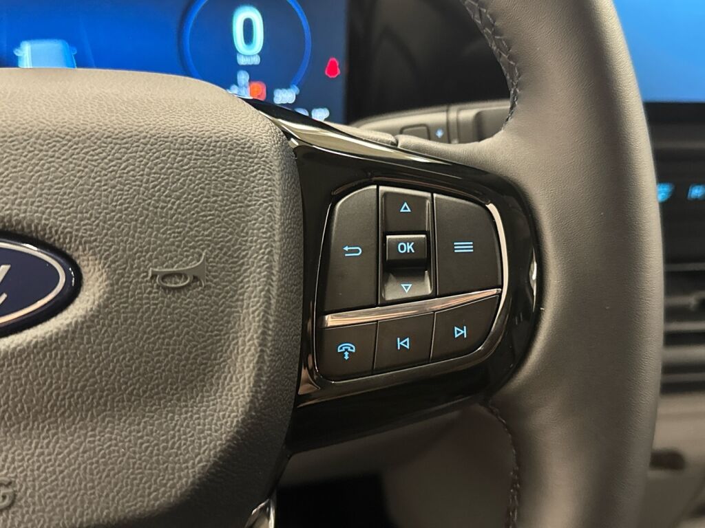 Ford Transit Custom 2026 Musta