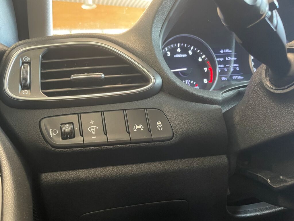 Hyundai i30 Wagon 2017 Sininen