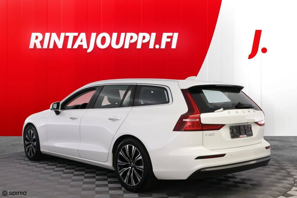 Volvo V60 2023 