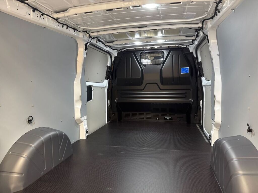 Ford Transit Custom 2026 Frozen White