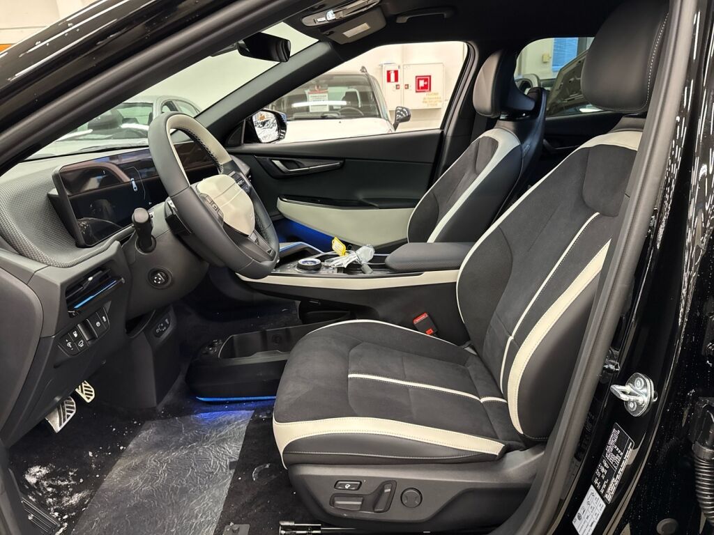 Kia EV6 2026 Musta