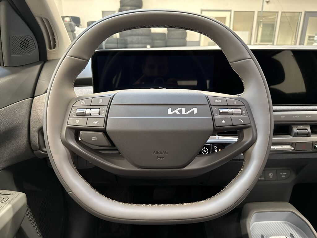 Kia EV3 2025 Harmaa