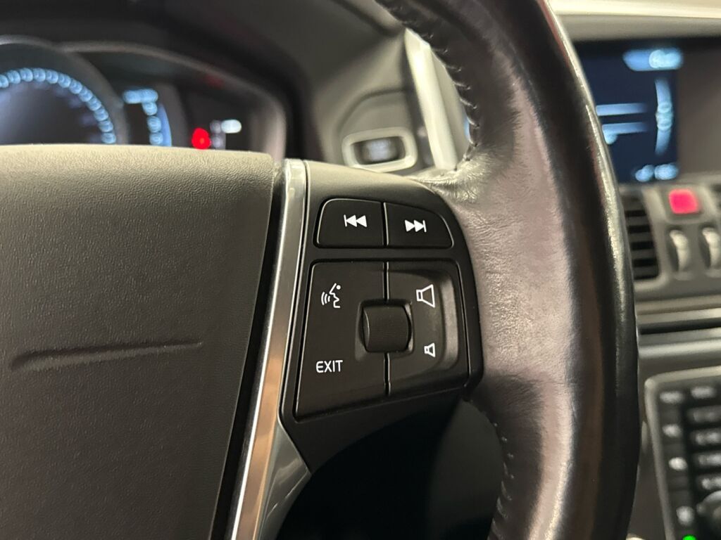 Volvo XC60 2015 Harmaa