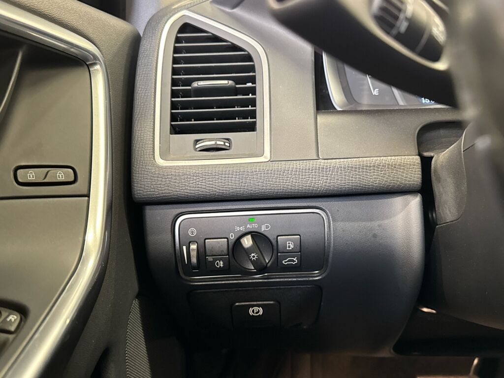 Volvo XC60 2015 Harmaa