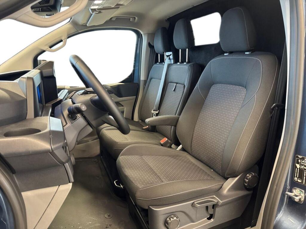 Ford Transit Custom 2026 Chrome Blue