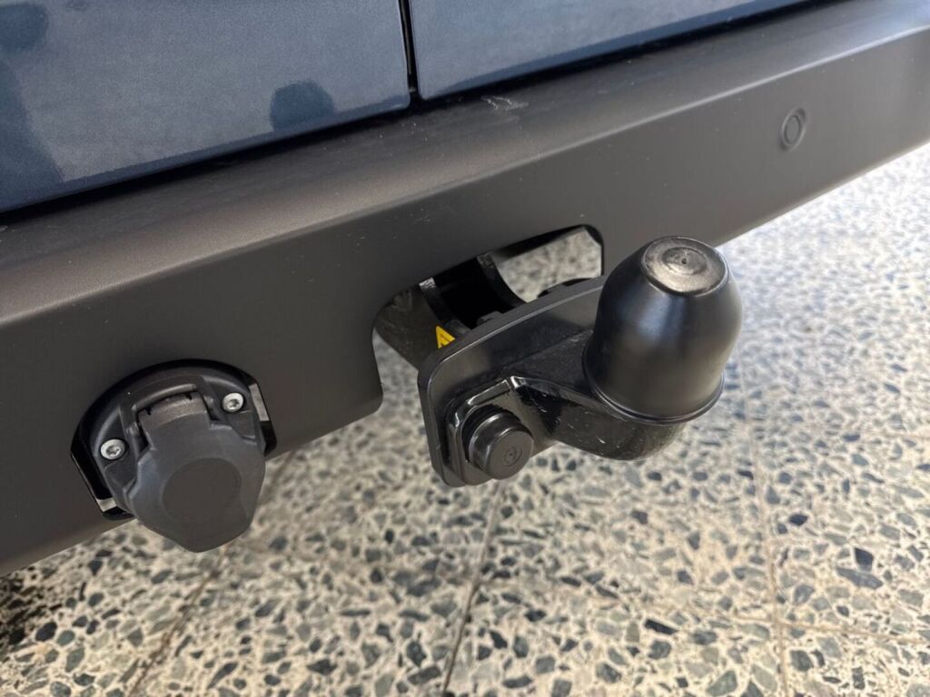 Ford Transit Custom 2026 Chrome Blue