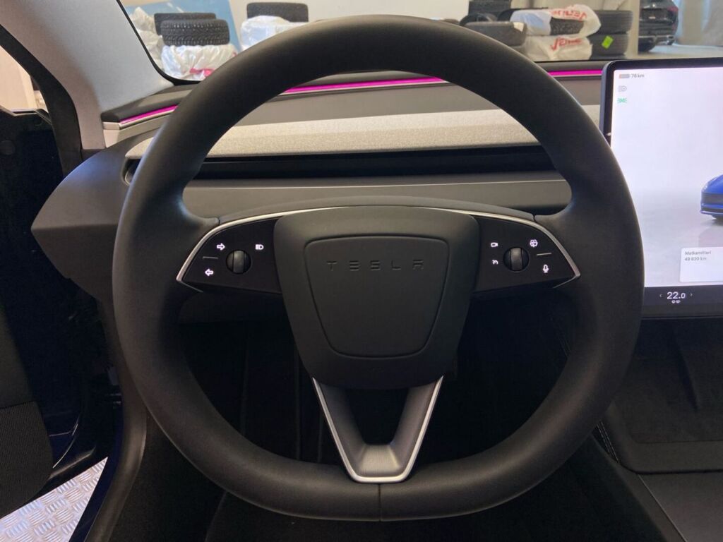 Tesla Model 3 2024 