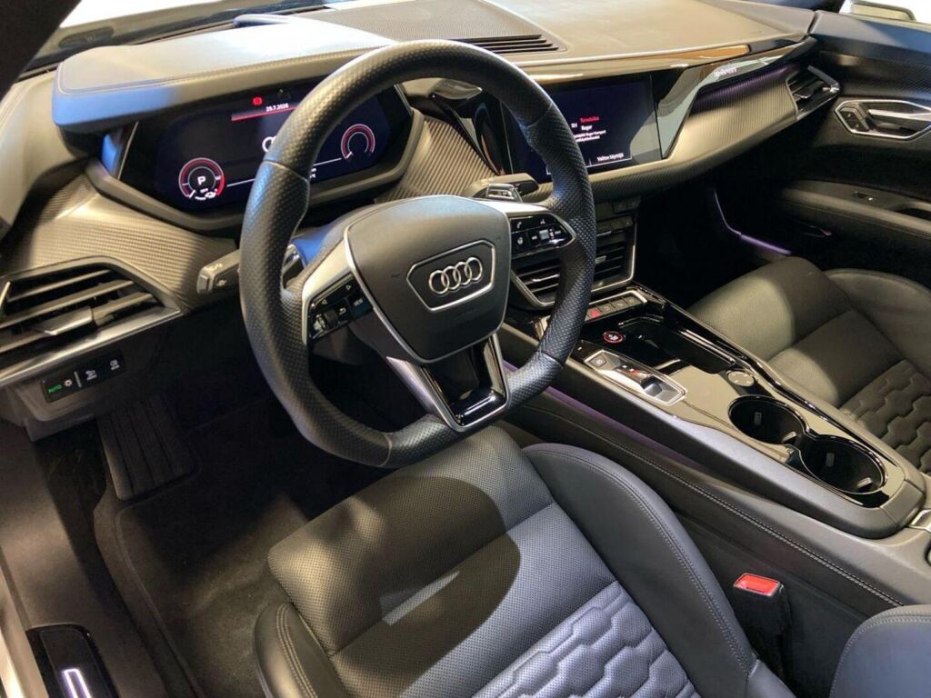 Audi e-tron GT 60 quattro 2022, kuva 7/27