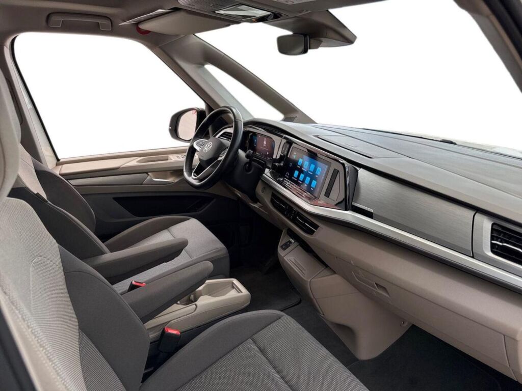 Volkswagen Multivan 2024 Valkoinen