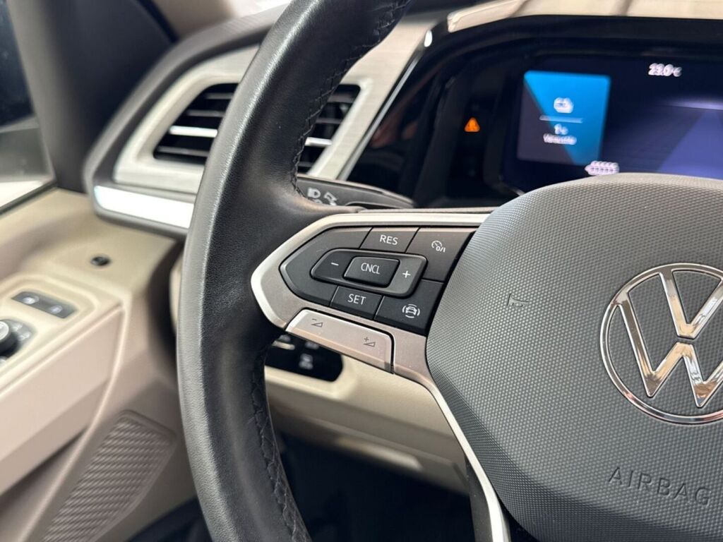 Volkswagen Multivan 2024 Valkoinen