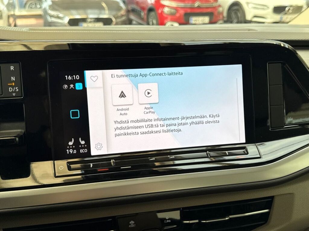 Volkswagen Multivan 2024 Valkoinen