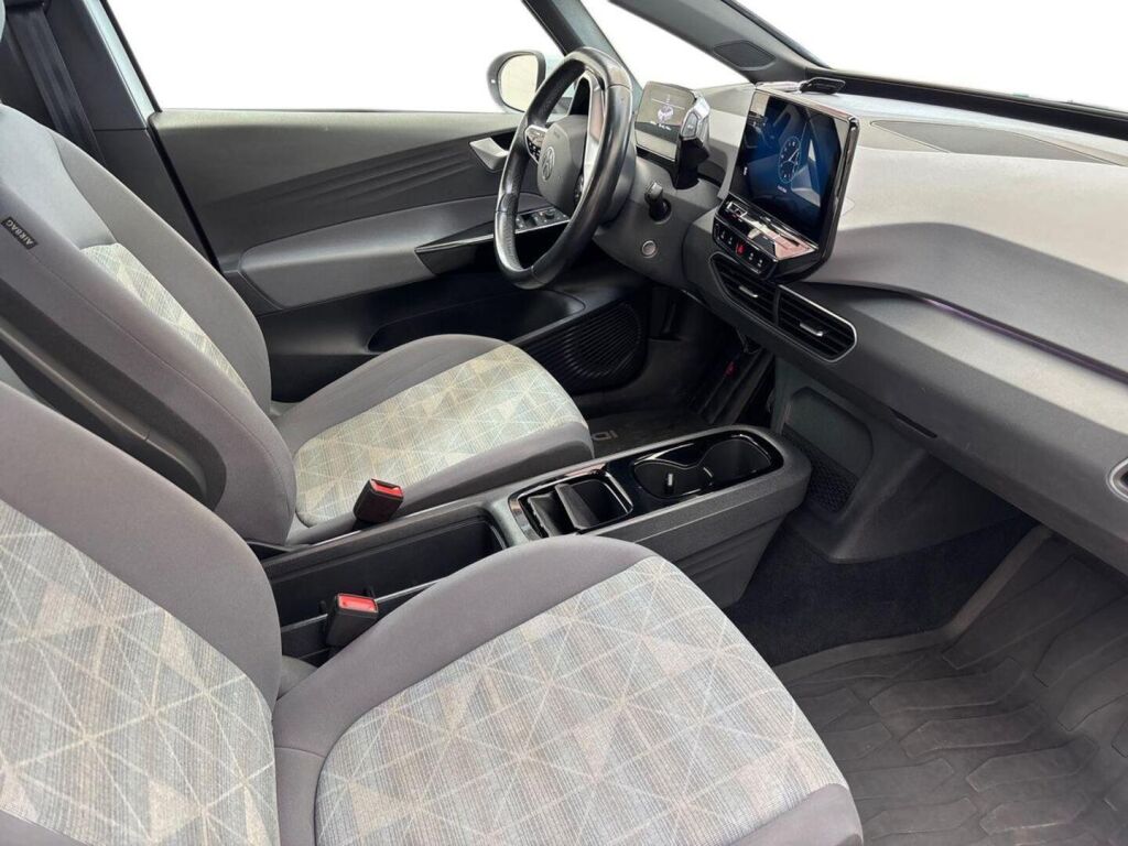 Volkswagen ID.3 2022 Valkoinen / musta katto