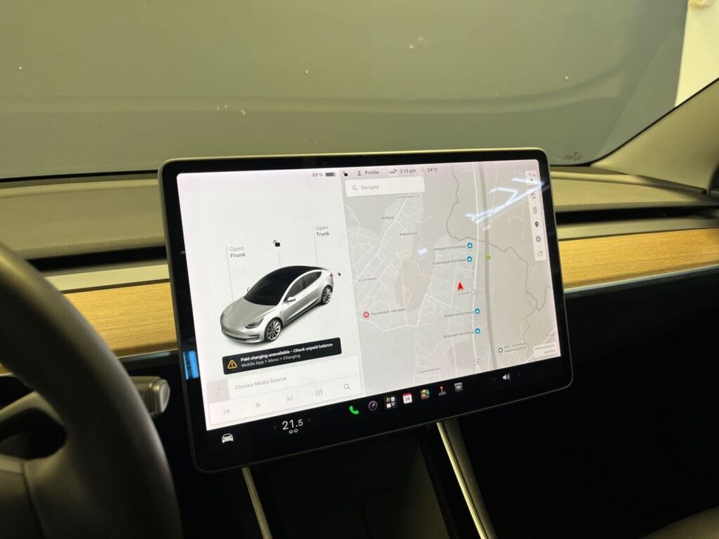 Tesla Model 3 2020 Valkoinen