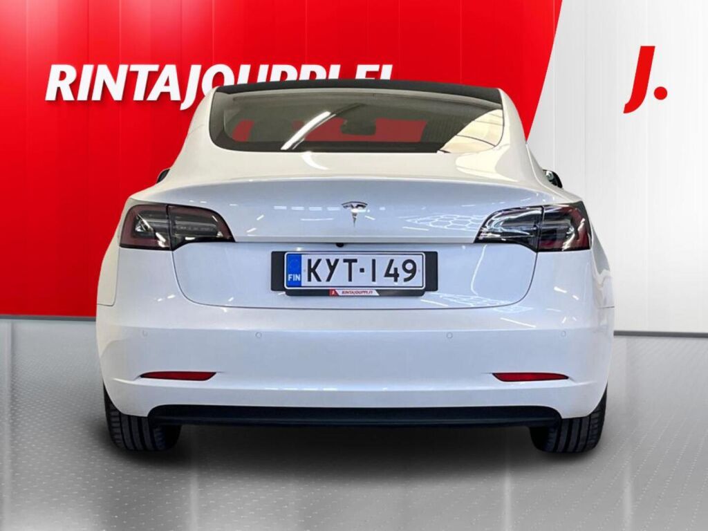Tesla Model 3 2020 Valkoinen