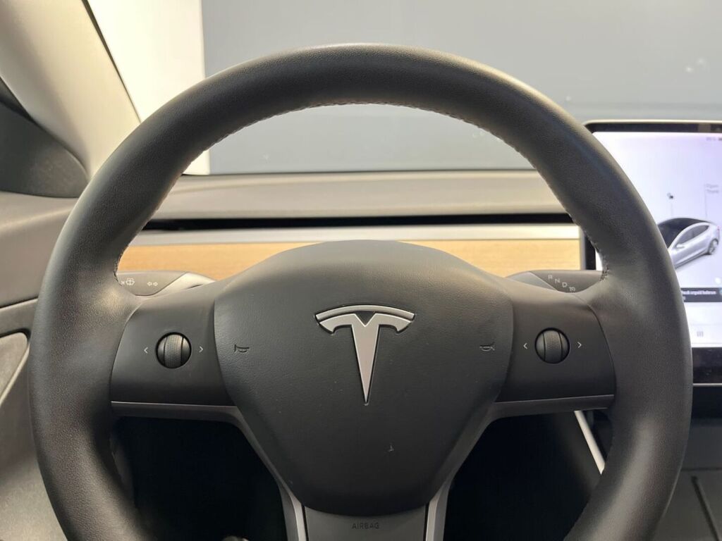 Tesla Model 3 2020 Valkoinen