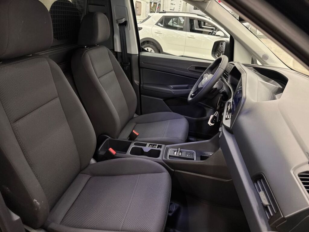 Ford Transit Connect 2026 Ink Black