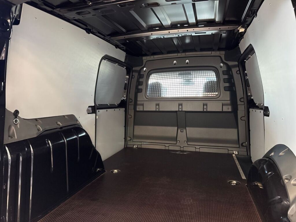 Ford Transit Connect 2026 Ink Black