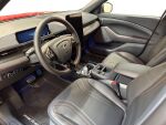 Ford Mustang Mach-E 2026 Punainen