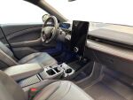 Ford Mustang Mach-E 2026 Punainen