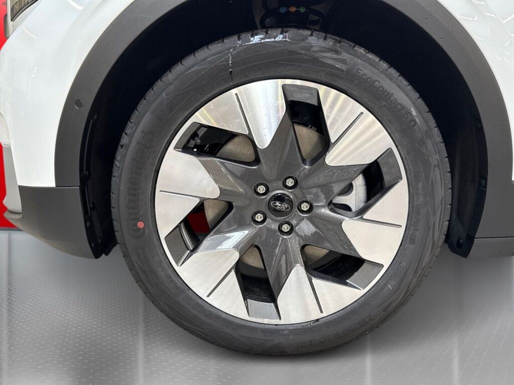 Ford Explorer 2026 Valkoinen