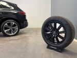 Audi Q4 e-tron 2021 Musta