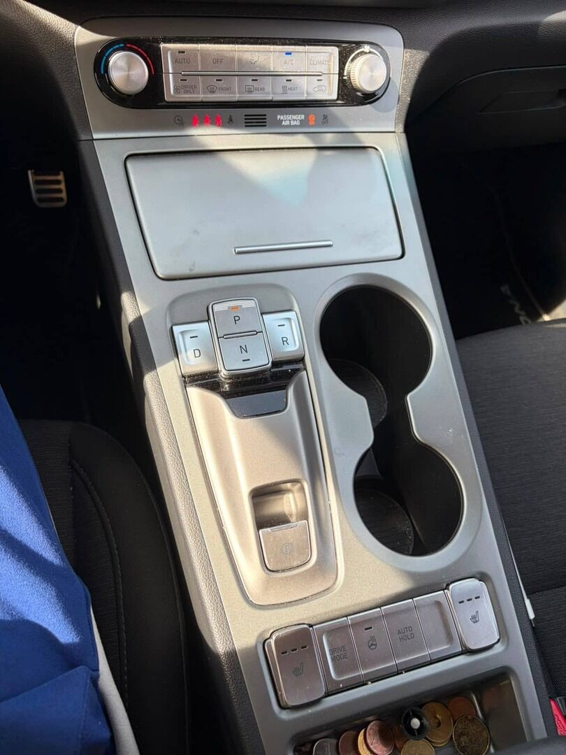Hyundai KONA 2023 