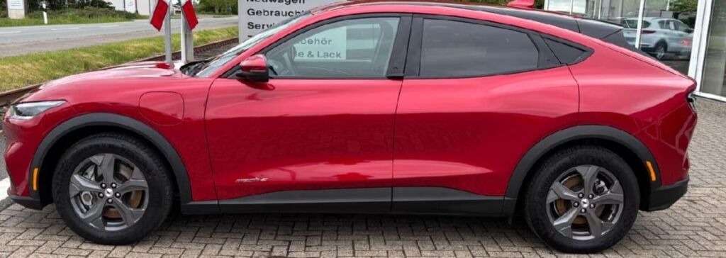 Ford Mustang Mach-E 2022 