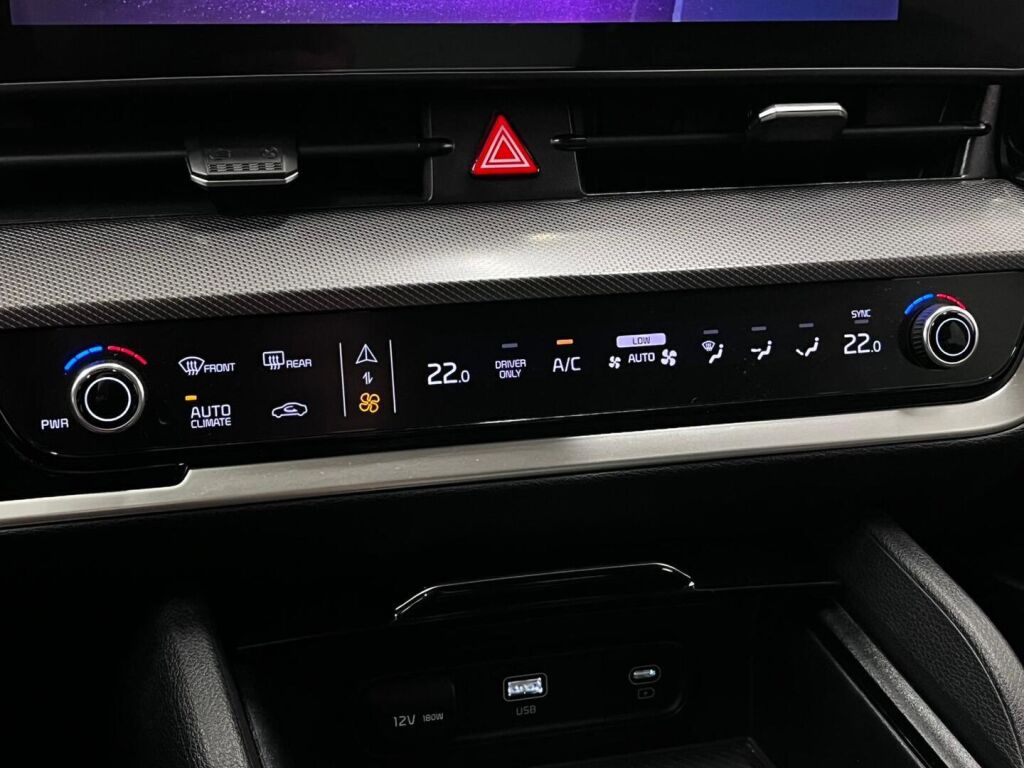 Kia Sportage 2022 met.harmaa