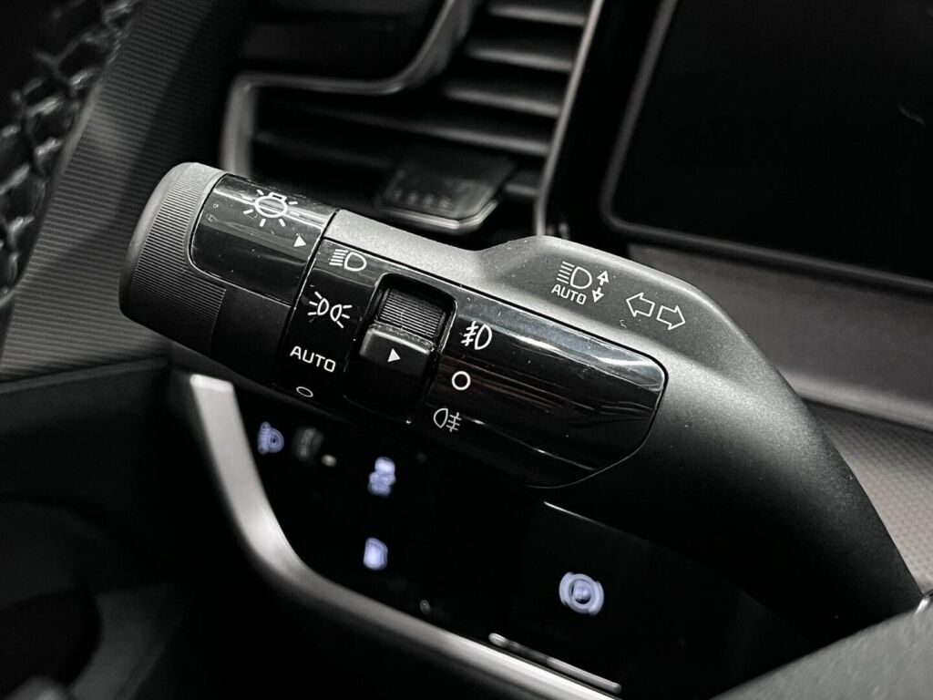 Kia Sportage 2022 met.harmaa