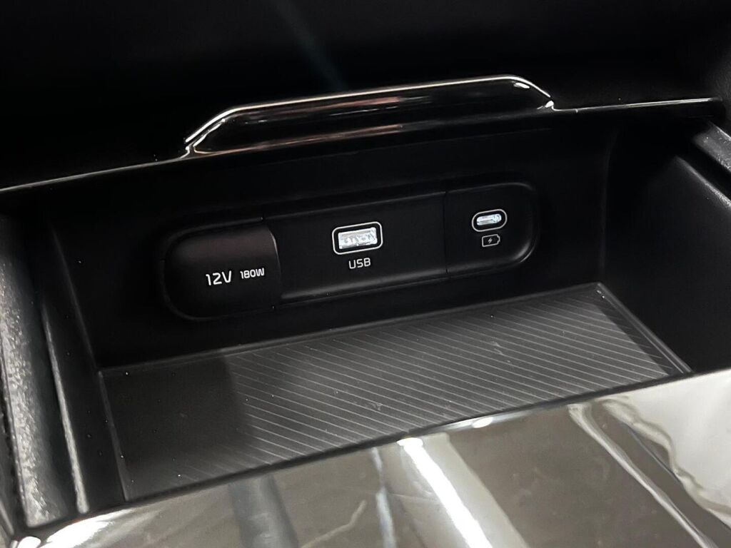 Kia Sportage 2022 met.harmaa