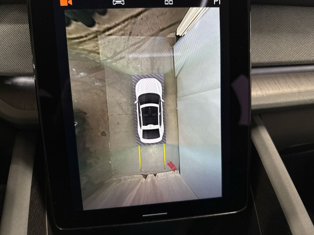 Polestar 2 2023 Valkoinen