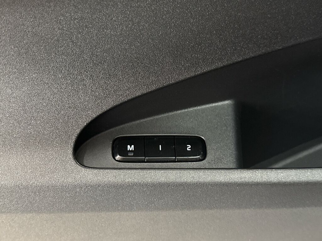 Polestar 2 2023 Snow