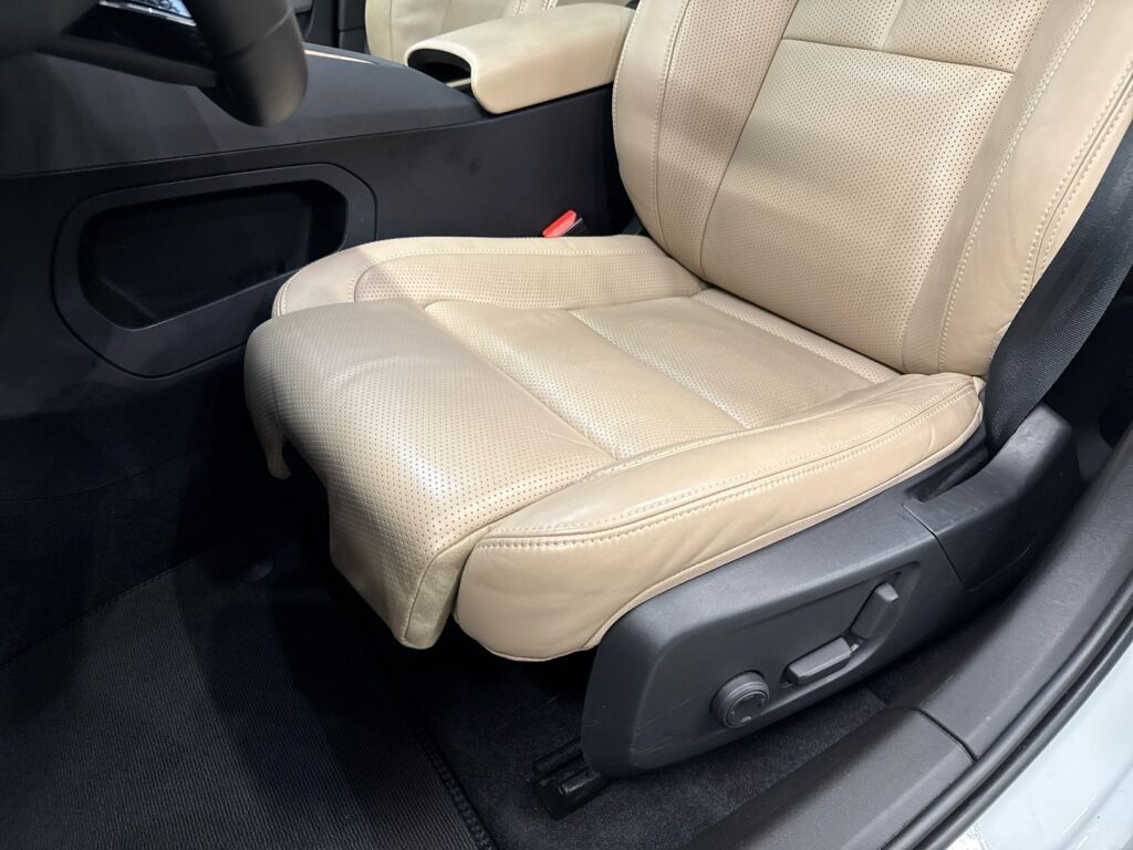 Polestar 2 2023 Snow