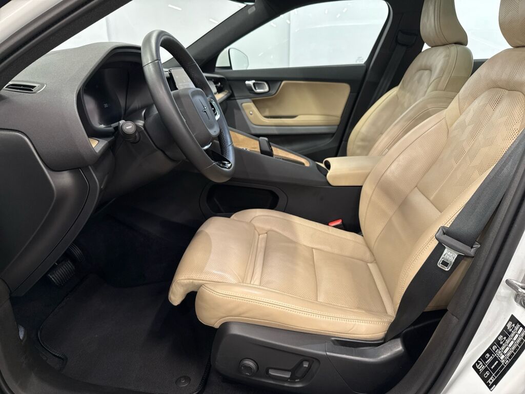 Polestar 2 2023 Snow