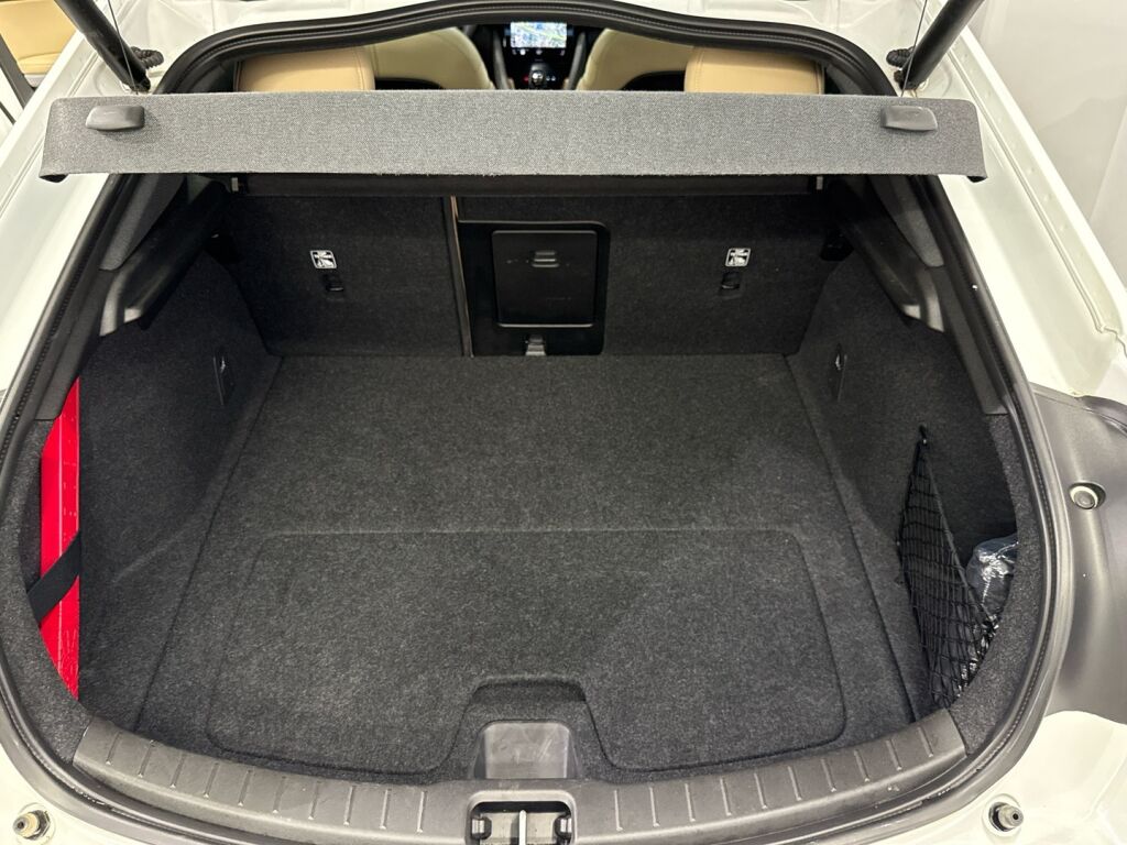 Polestar 2 2023 Snow