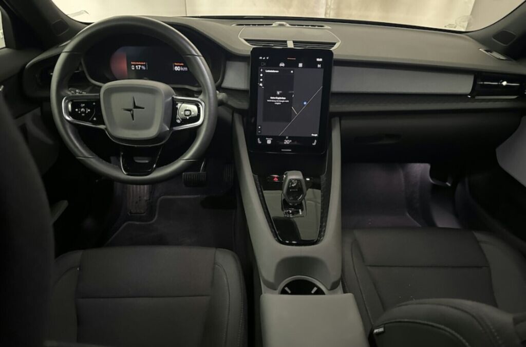 Polestar 2 2023 met.sininen