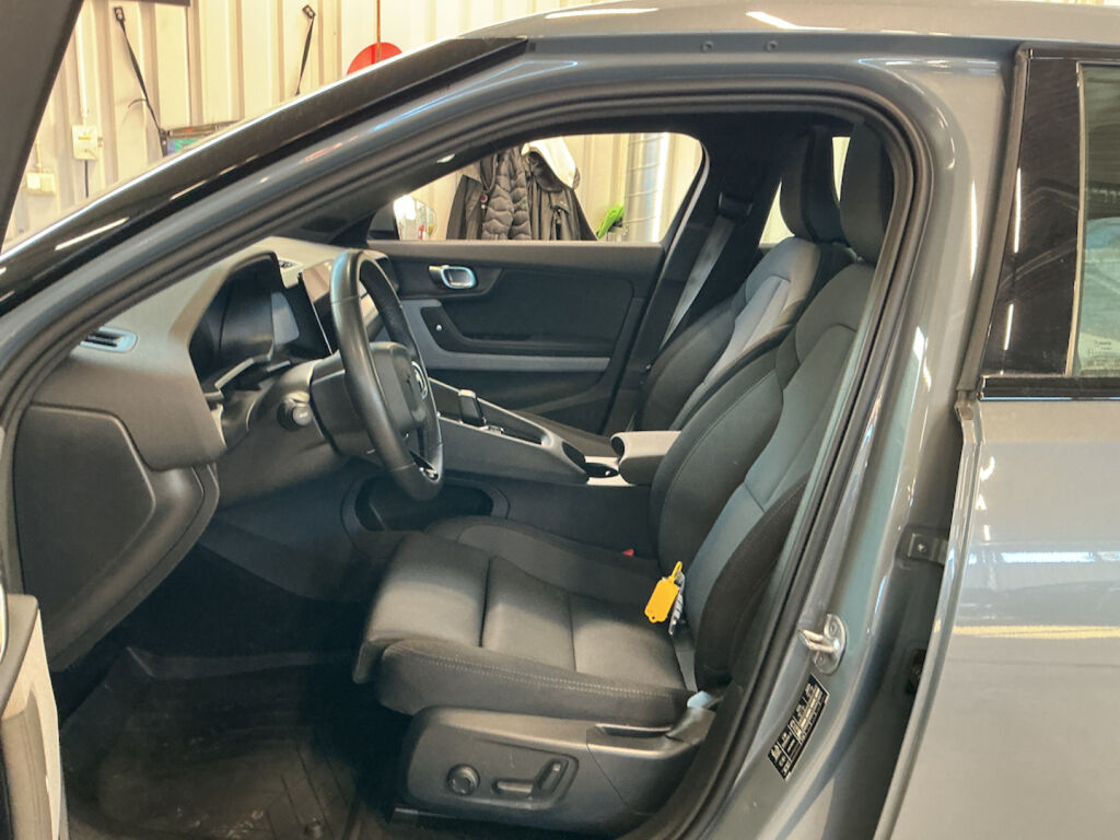 Polestar 2 2023 met.siniharmaa